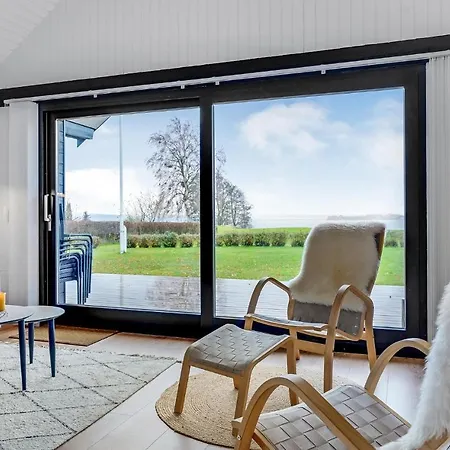 Stunning In With 3 Bedrooms And Wifi *