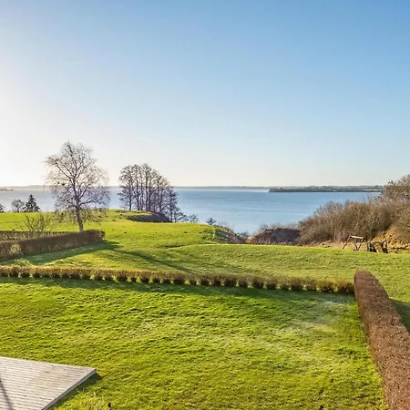 Stunning In With 3 Bedrooms And Wifi * Egernsund