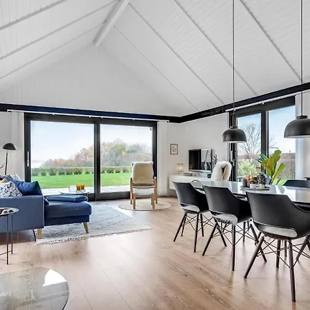 Stunning In With 3 Bedrooms And Wifi * Egernsund