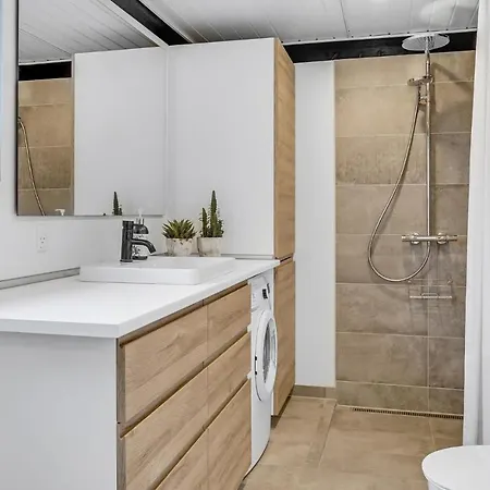 Stunning In With 3 Bedrooms And Wifi Feriehus *