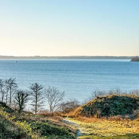 Stunning In With 3 Bedrooms And Wifi * Egernsund